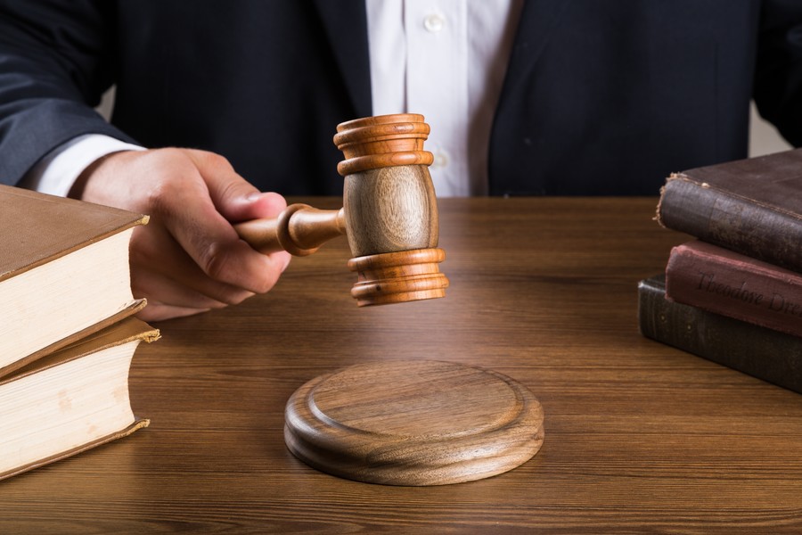 上海刑事律師解讀惡意欠薪罪立案地點(diǎn)相關(guān)問(wèn)題