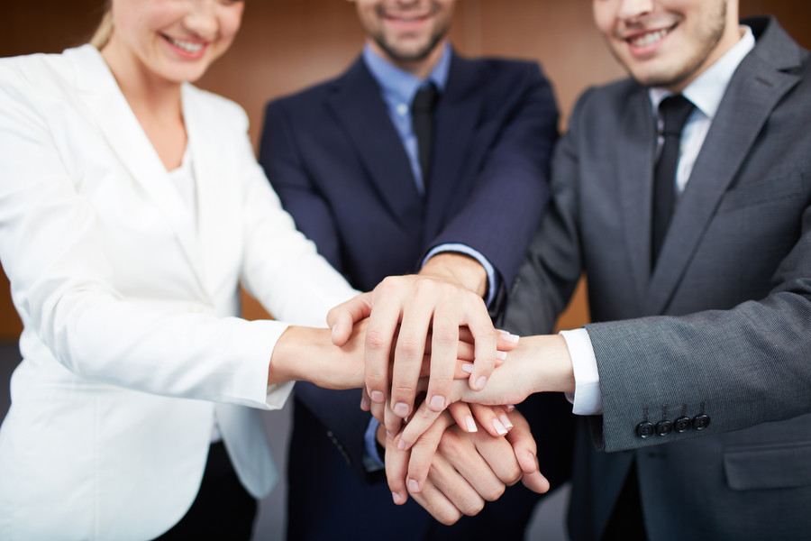 上海刑事律師解析嫌疑人權(quán)利:保持沉默與請求律師的重要性