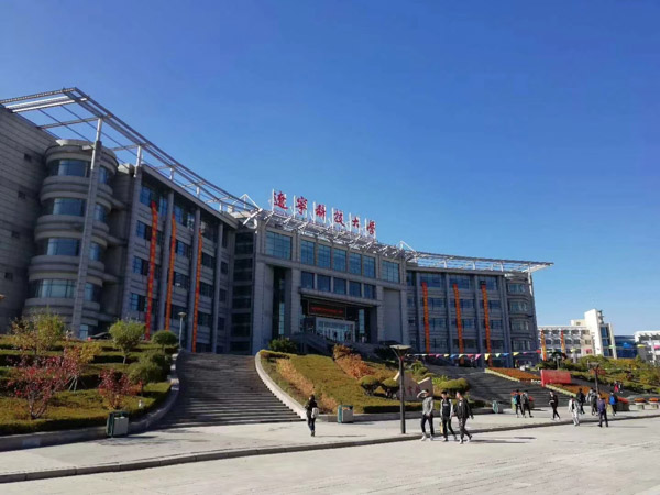 楊浦刑事律師在線講解庭審前會(huì)見(jiàn)被告人的主要內(nèi)容包括什么