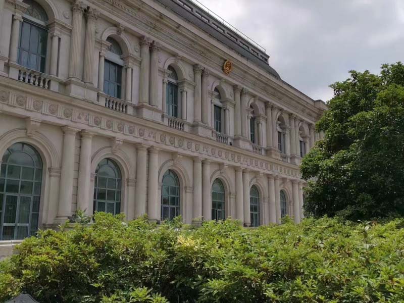 上海公司犯罪律師：企業(yè)家必看！如何防范公司犯罪，規(guī)避法律風(fēng)險(xiǎn)