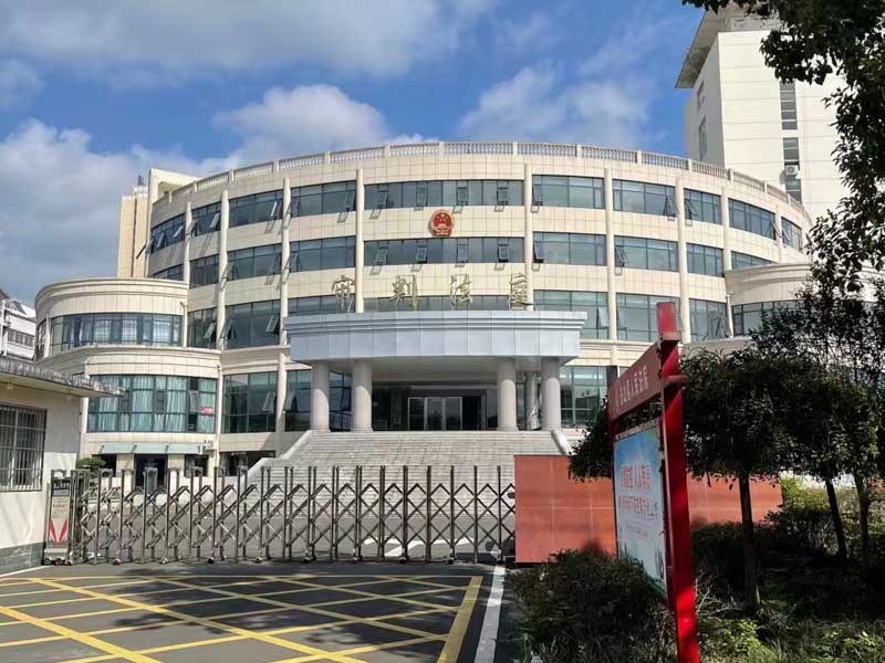 通過(guò)騙取方式將公司貨款據(jù)為己有是詐騙嗎？上海擅長(zhǎng)刑事律師來(lái)回答