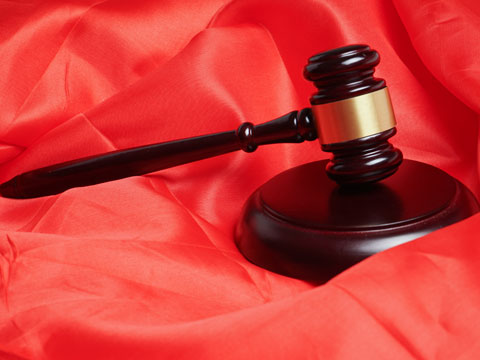 國(guó)家機(jī)關(guān)工作人員簽訂、履行合同失職被騙罪